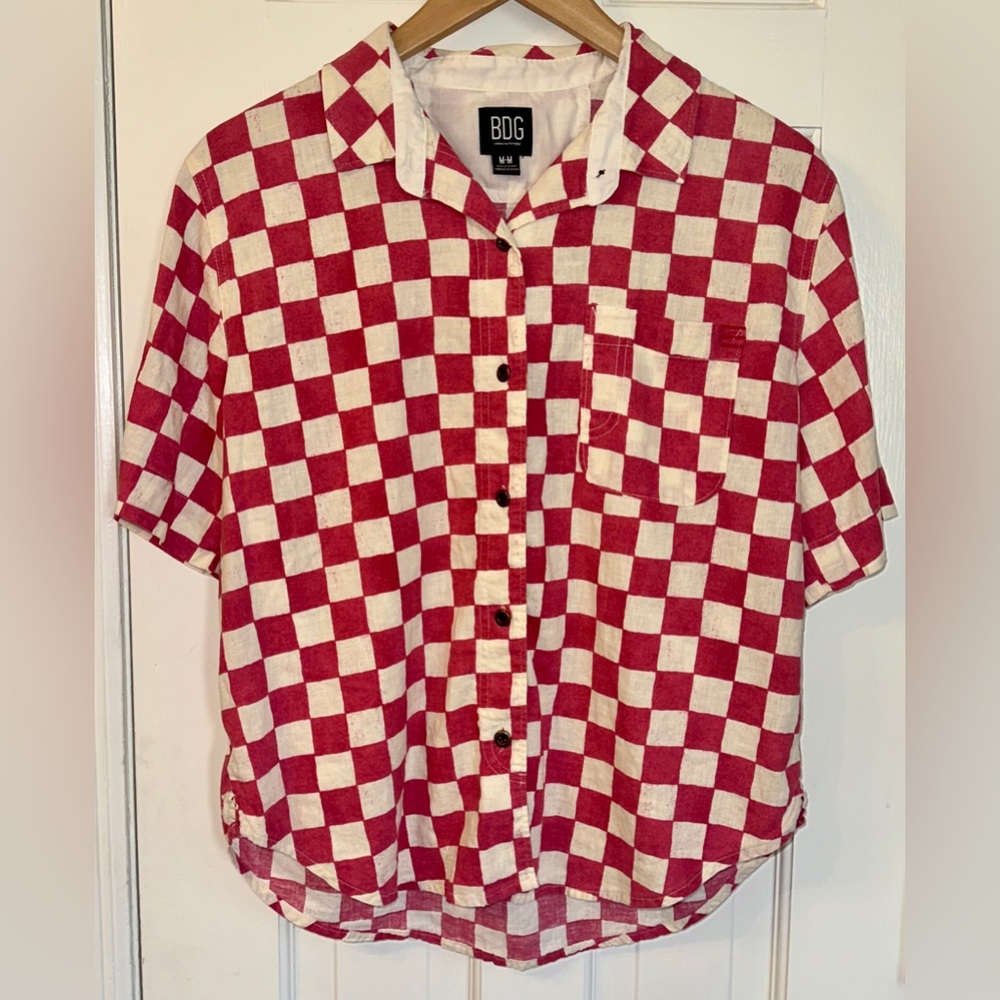 Urban Outfitters BDG Short Sleeve Buttondown Shirt, size Medium